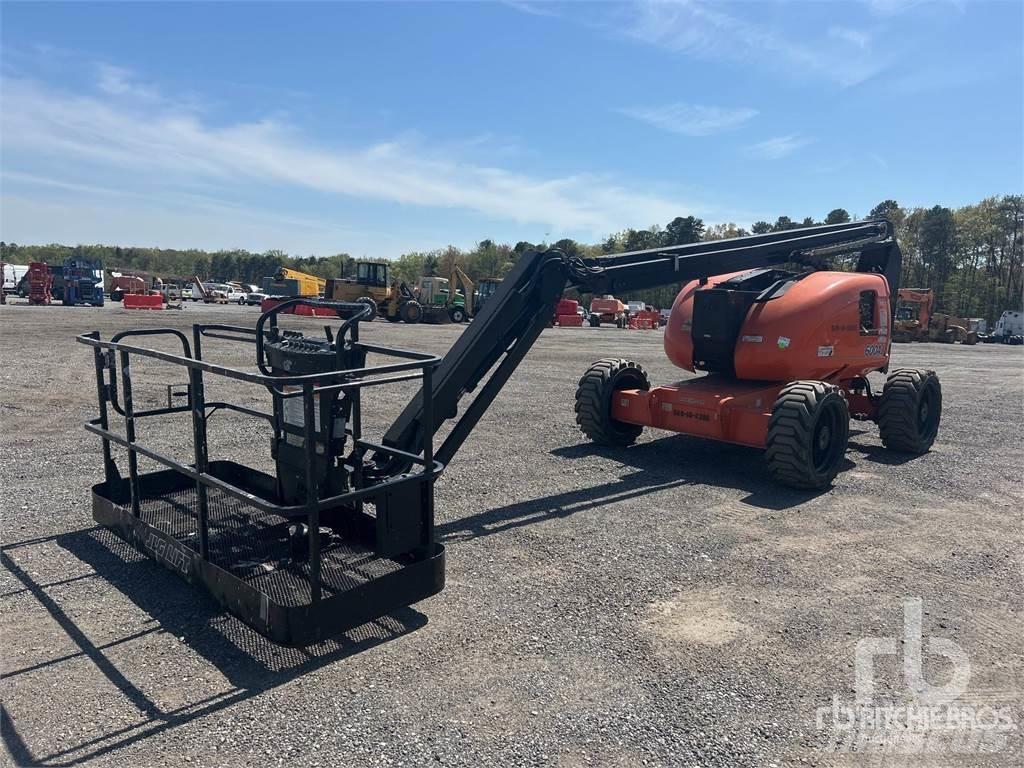 JLG 600AJ Articulated boom lifts