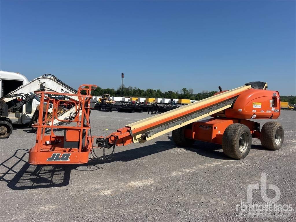 JLG 600S Articulated boom lifts