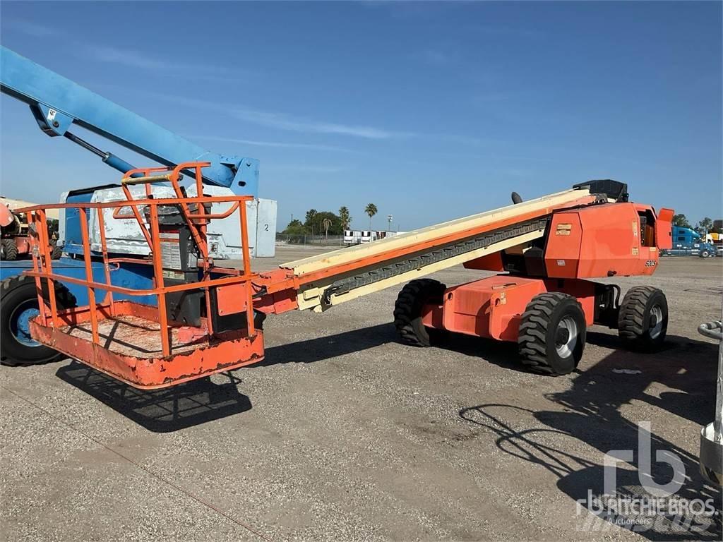 JLG 600S Articulated boom lifts