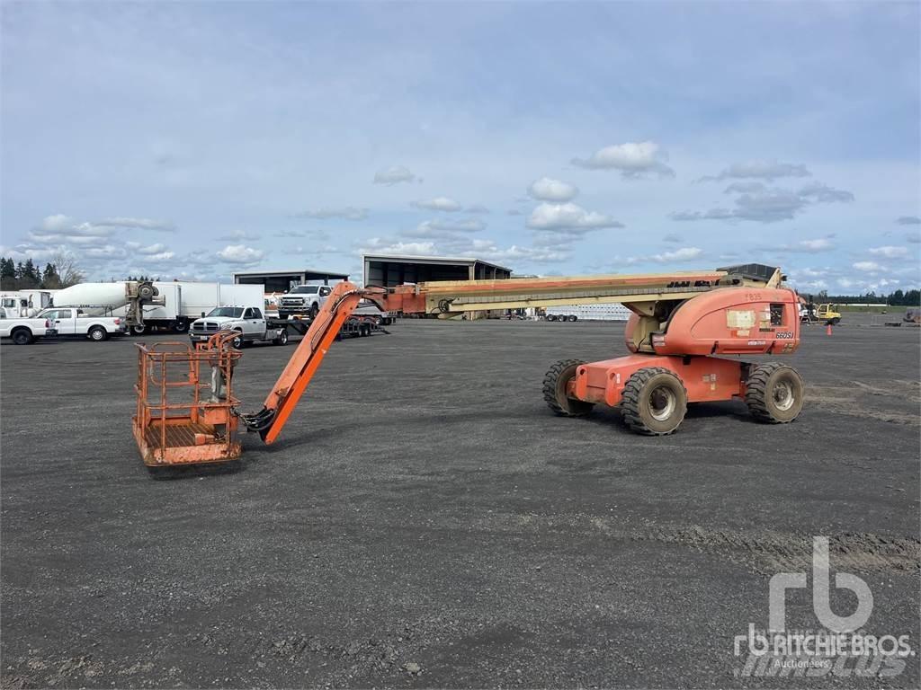 JLG 660SJ Articulated boom lifts