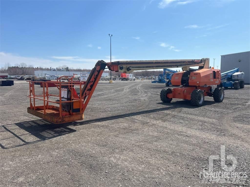 JLG 860SJ Articulated boom lifts