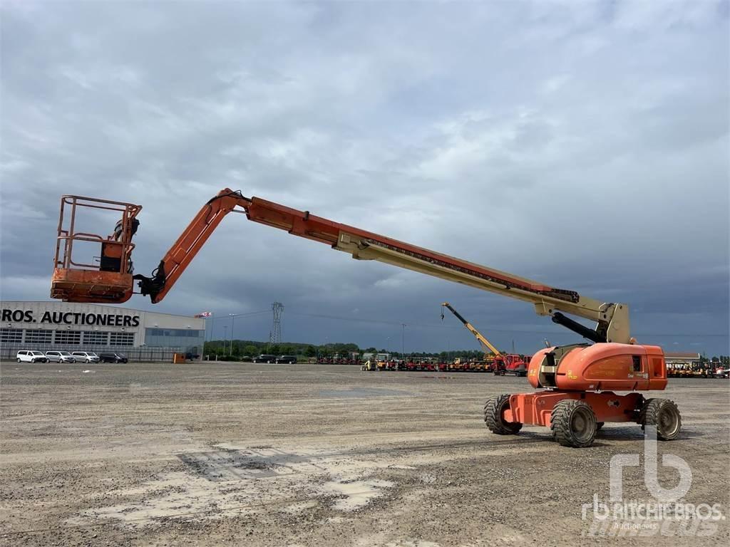 JLG 860SJ Articulated boom lifts