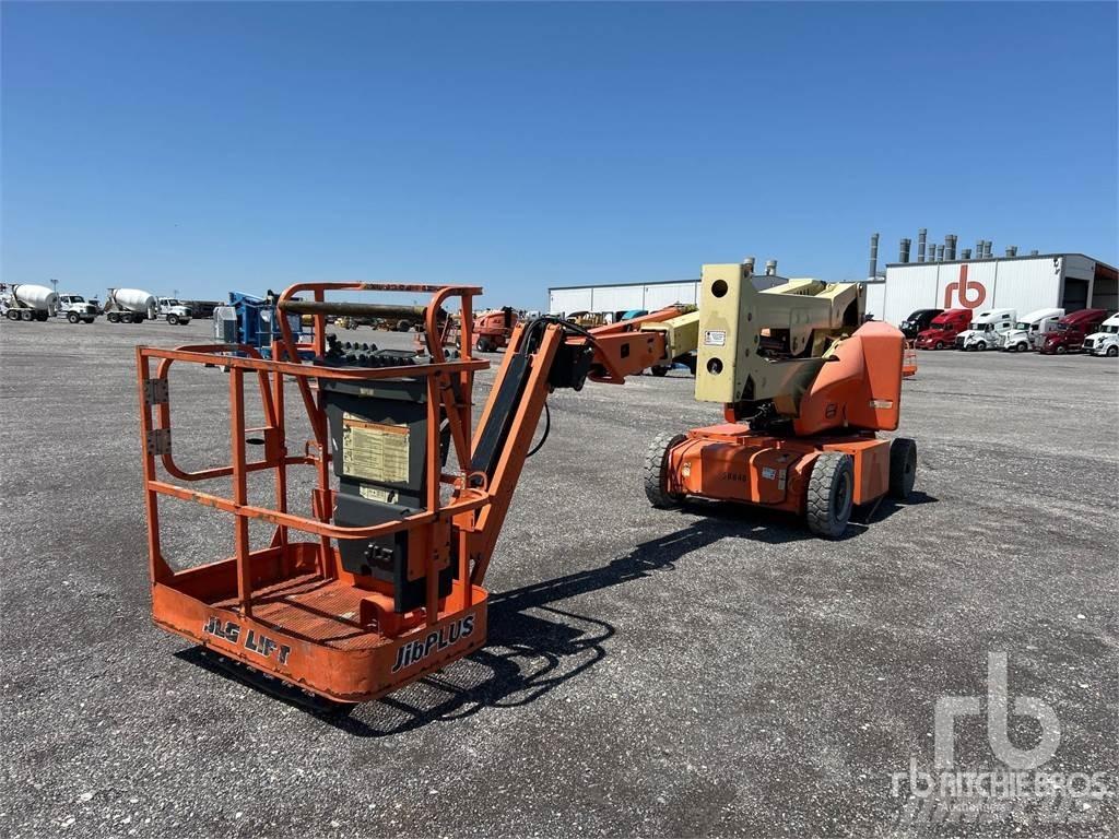 JLG E400AJPN Articulated boom lifts