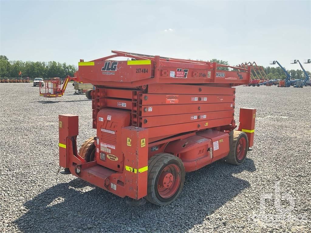 JLG M4069LE Scissor lifts