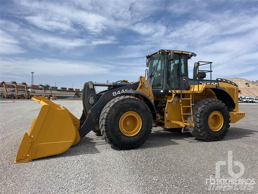 John Deere 844K Wheel loaders