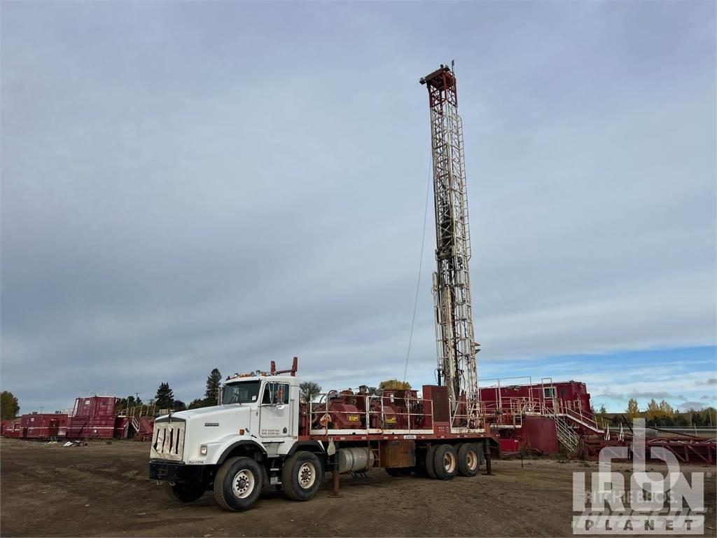 Kenworth T800 Truck mounted drill rig