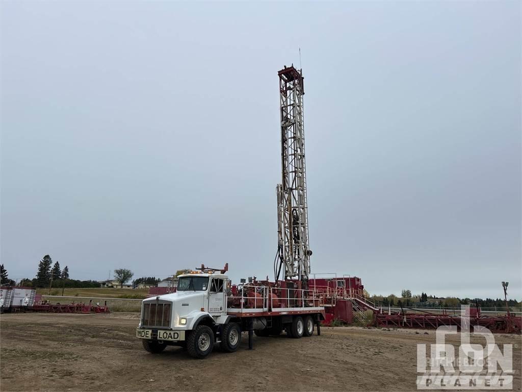 Kenworth T800 Truck mounted drill rig