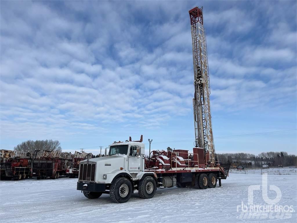 Kenworth T800 Truck mounted drill rig