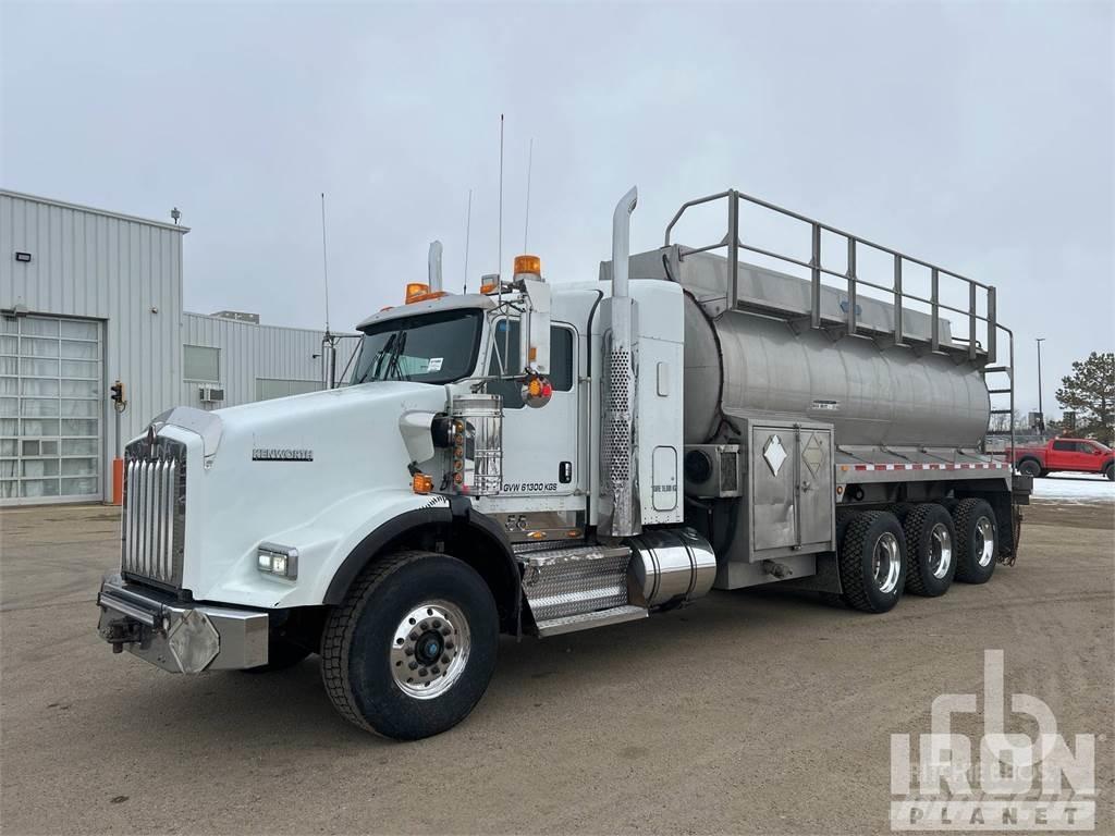 Kenworth T800 Tanker trucks