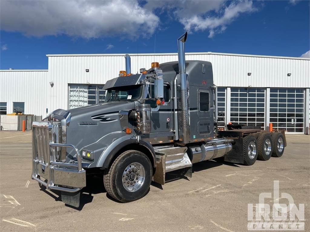 Kenworth T800 Prime Movers