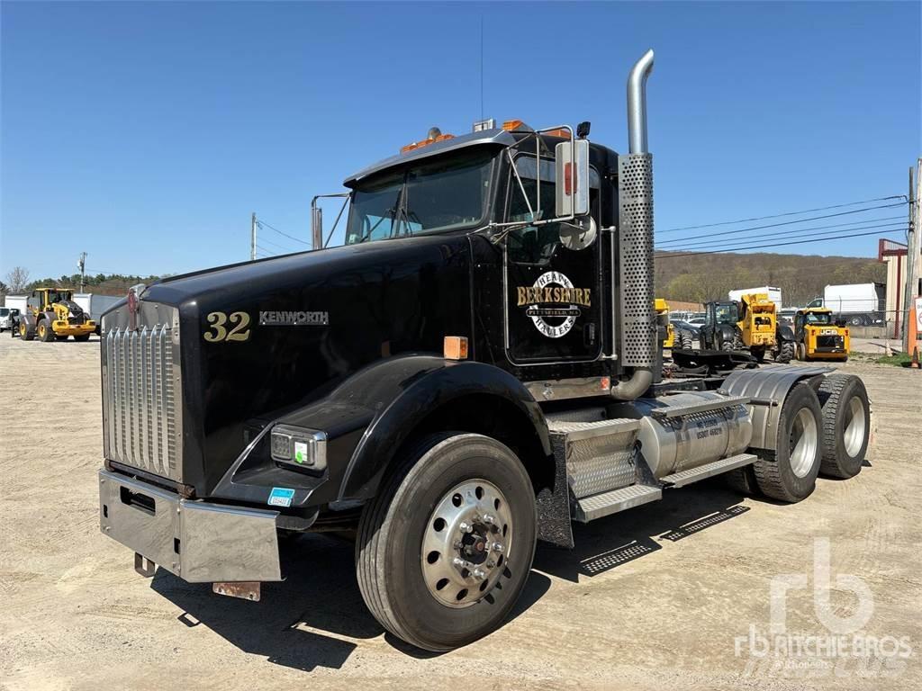 Kenworth T800 Prime Movers