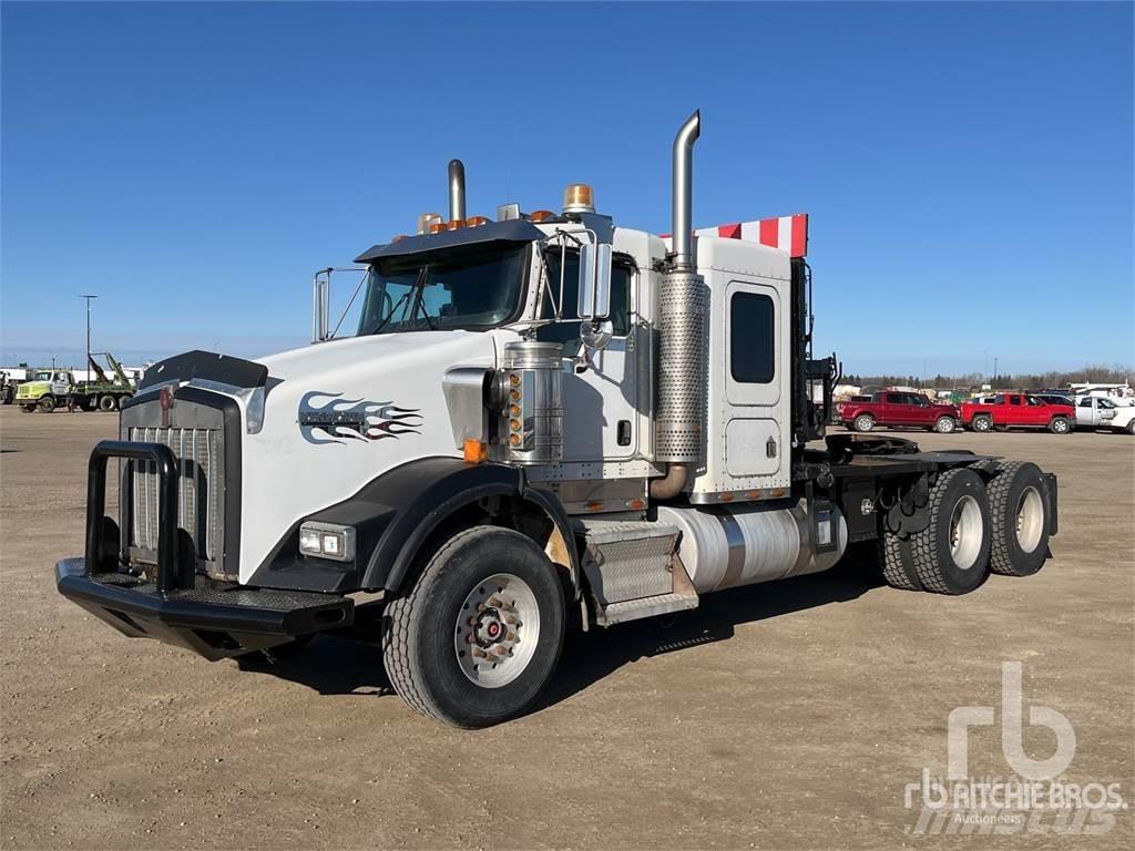 Kenworth T800B Beavertail Flatbed / winch trucks