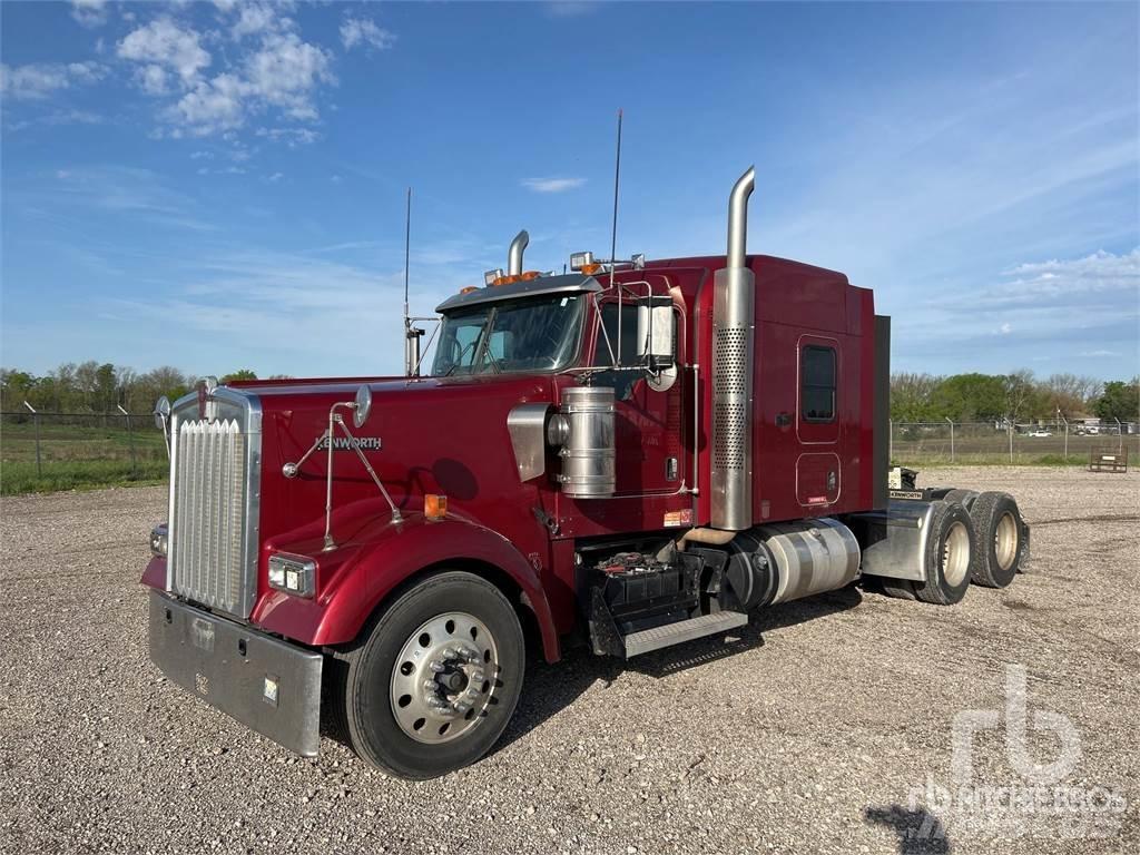 Kenworth W900 Prime Movers
