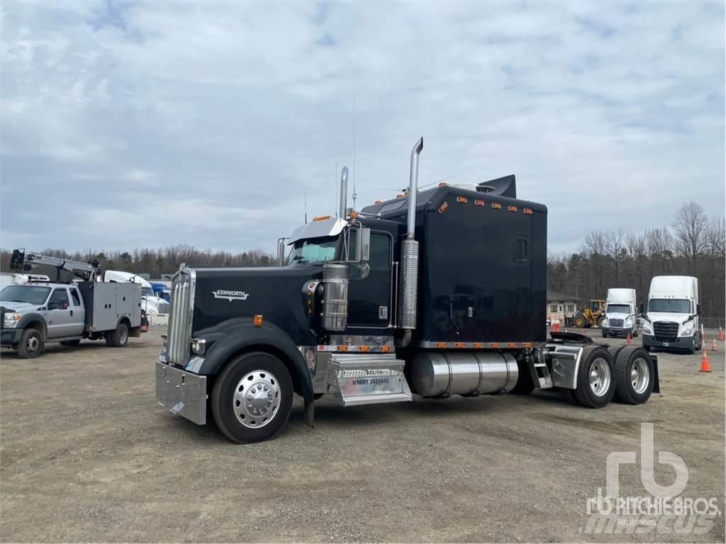 Kenworth W900 Prime Movers