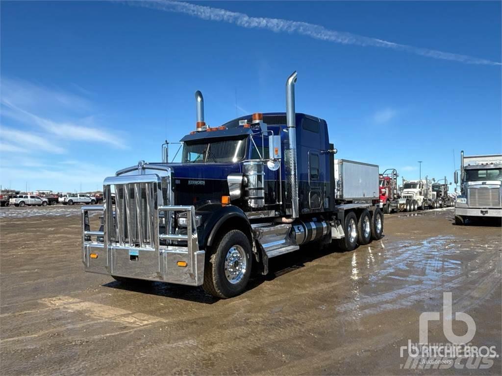 Kenworth W900 Prime Movers