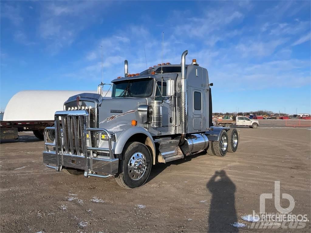 Kenworth W900 Prime Movers