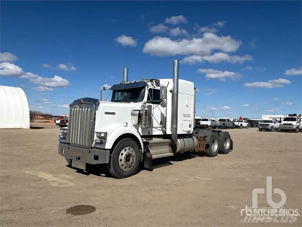 Kenworth W900 Prime Movers