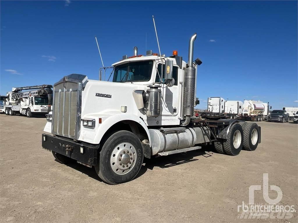 Kenworth W900 Prime Movers