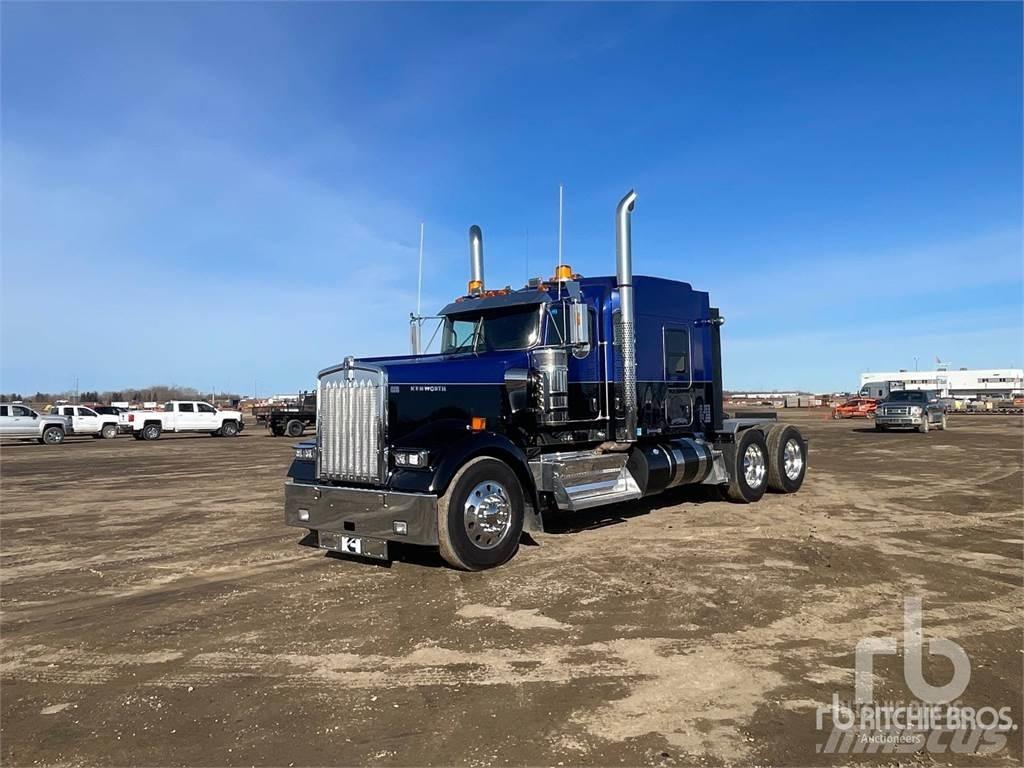 Kenworth W900L Prime Movers