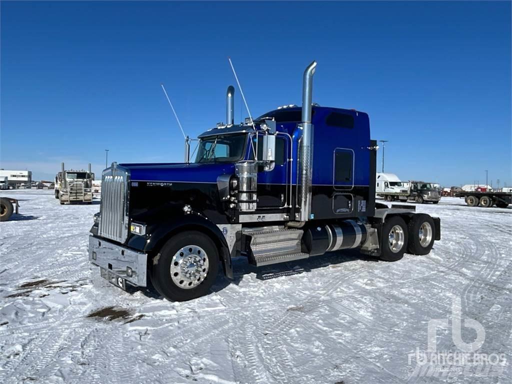 Kenworth W900L Prime Movers