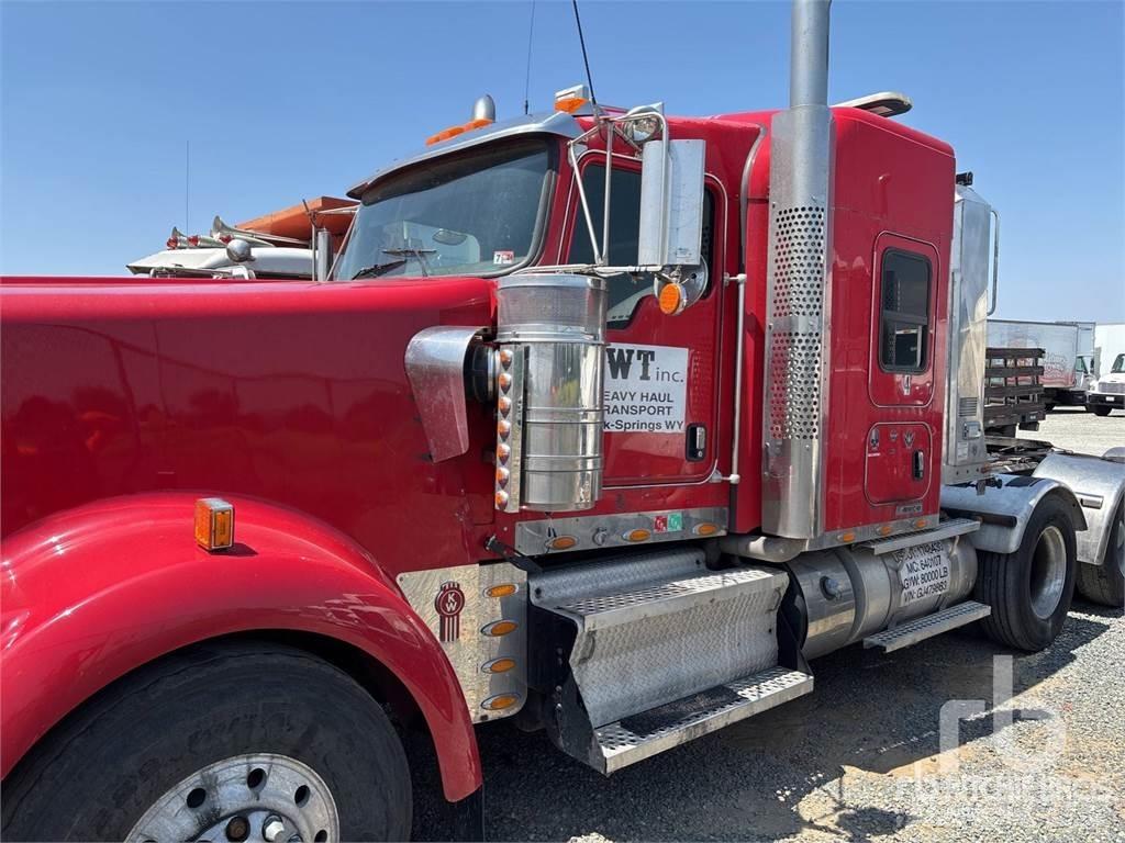 Kenworth W900L Prime Movers