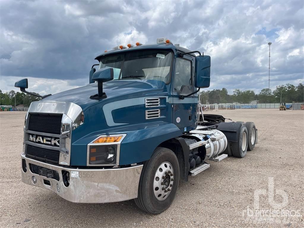 Mack ANTHEM Prime Movers