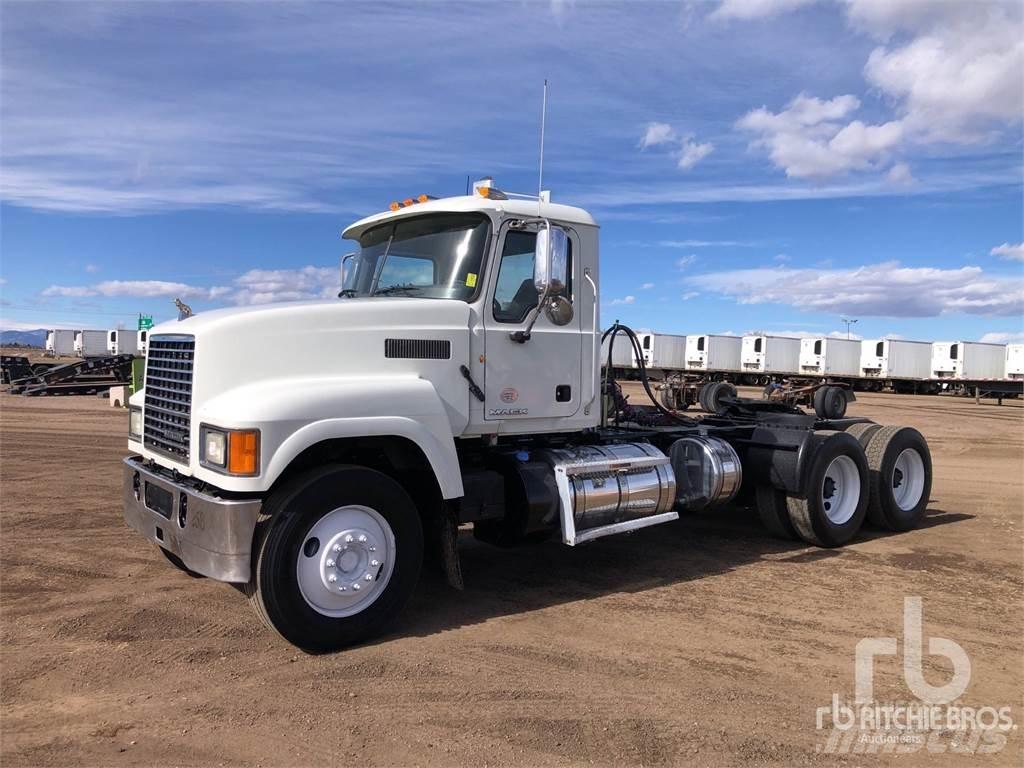 Mack CHU613 Prime Movers