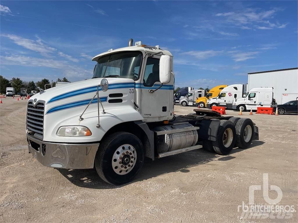 Mack CXN613 Prime Movers