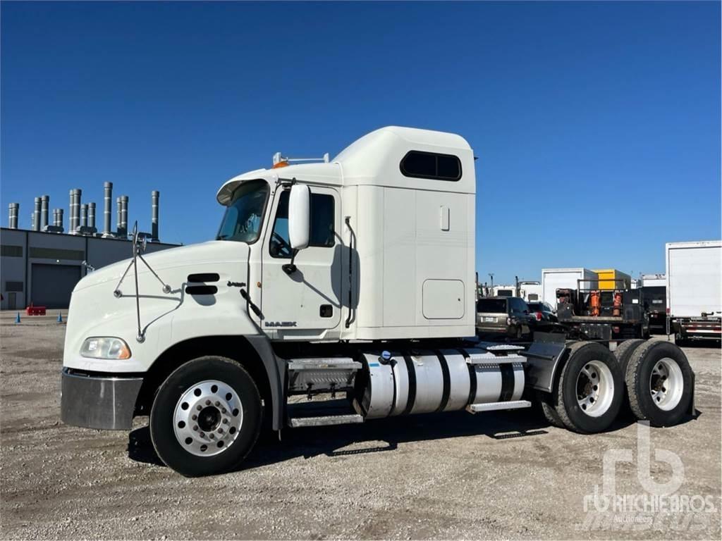 Mack CXU613 Prime Movers