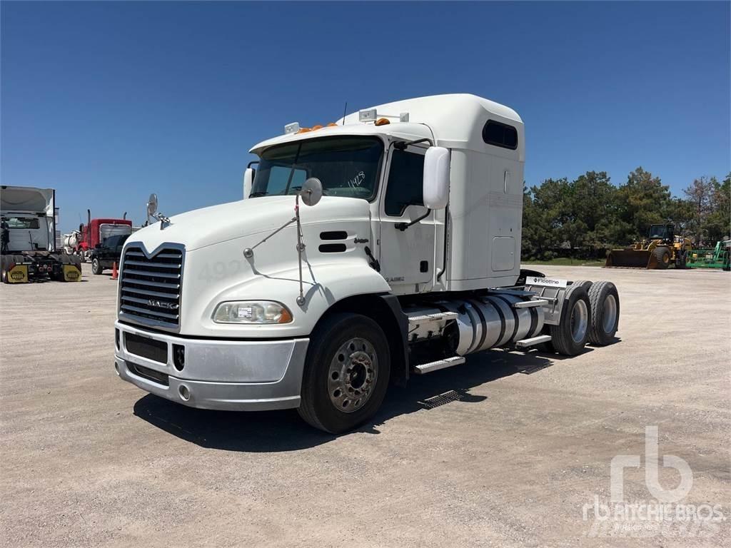 Mack CXU613 Prime Movers