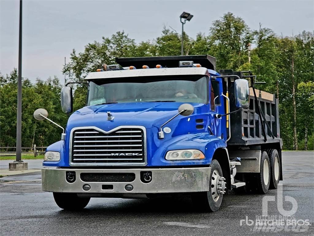 Mack CXU613T Tipper trucks