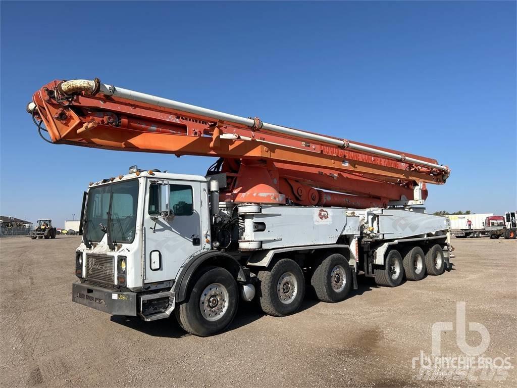 Mack MR688S Concrete trucks