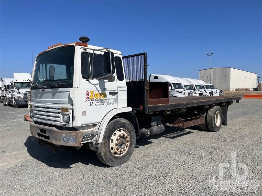 Mack MS250P Flatbed / Dropside trucks