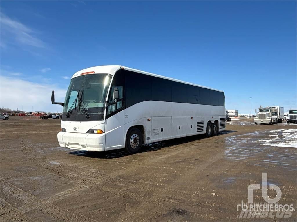 MCI J4500 Coach