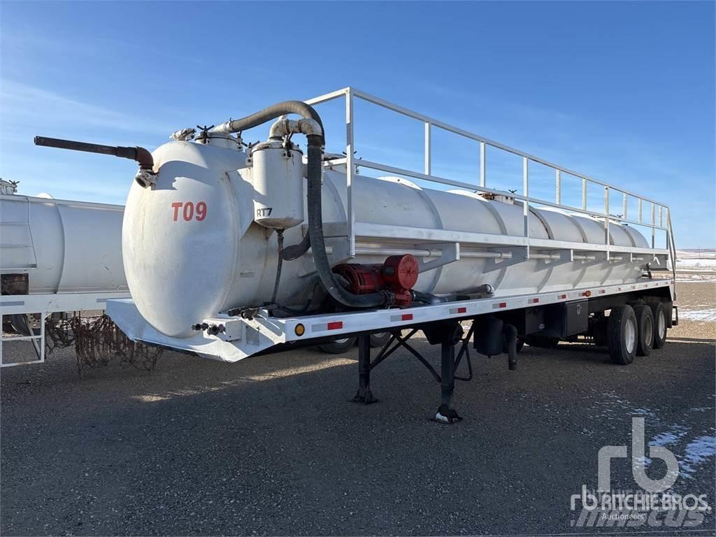  MENARD Tri/A Tanker trailers
