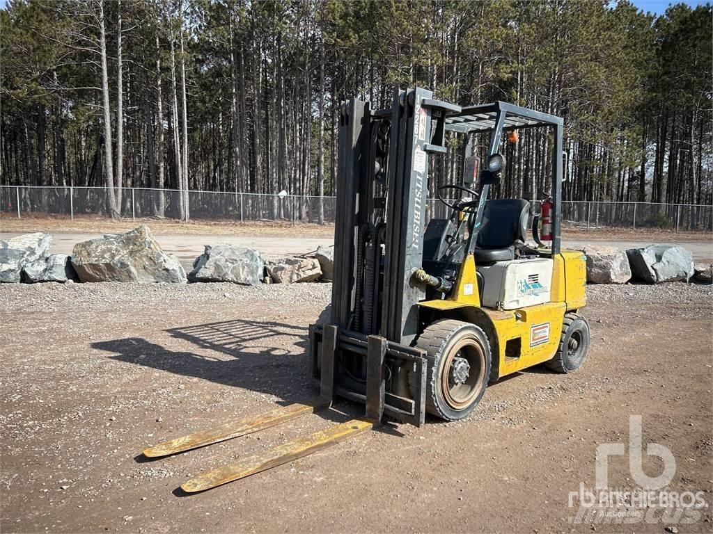 Mitsubishi FG25 Diesel trucks