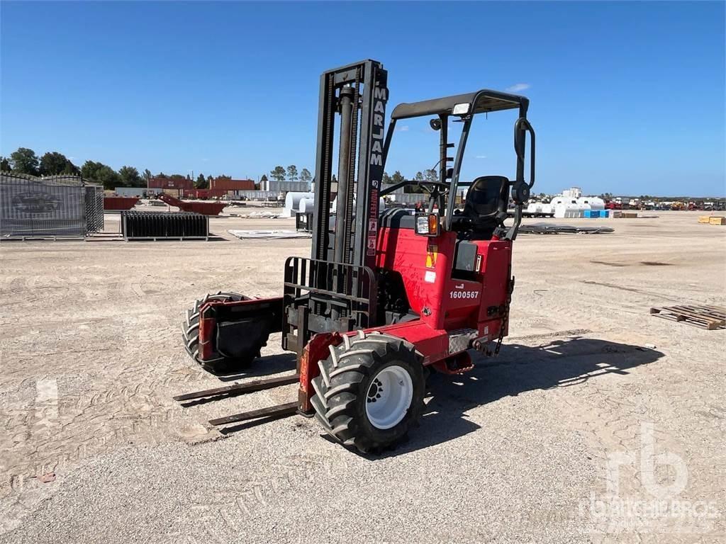 Moffett M55 Rough terrain truck