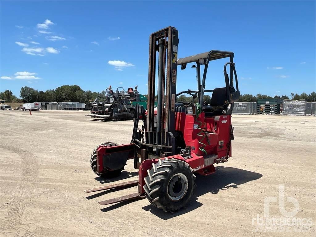 Moffett M55 Rough terrain truck