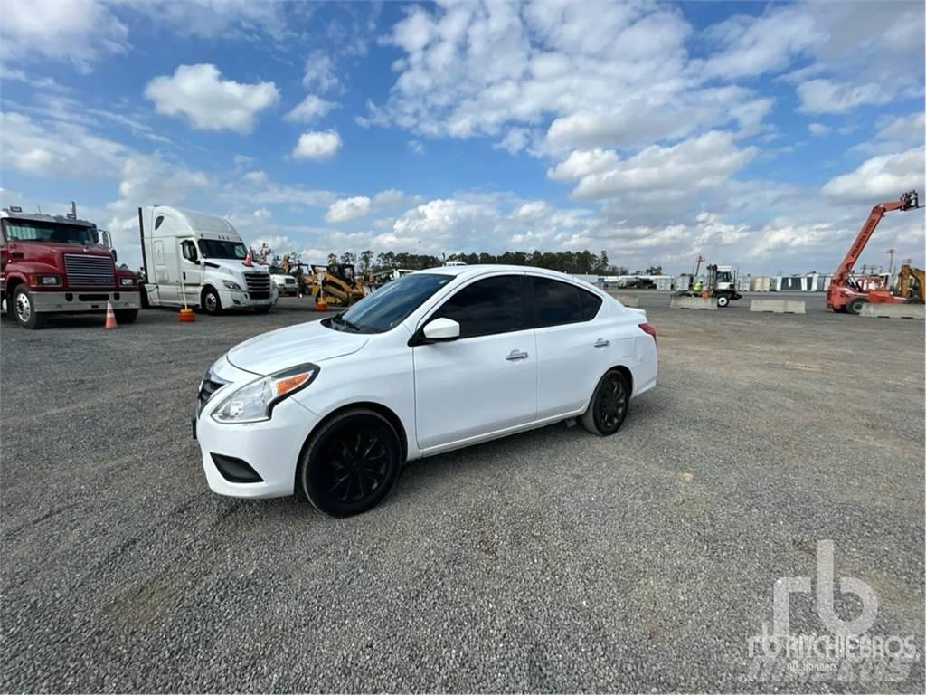 Nissan VERSA Cars