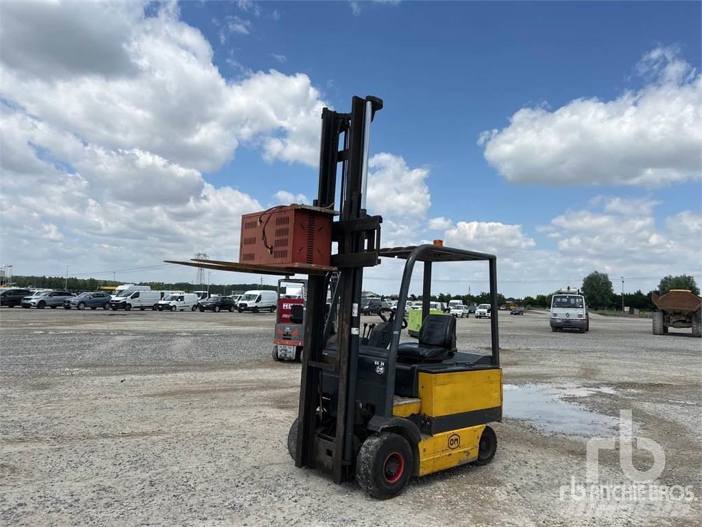 OM EU25 Electric forklift trucks