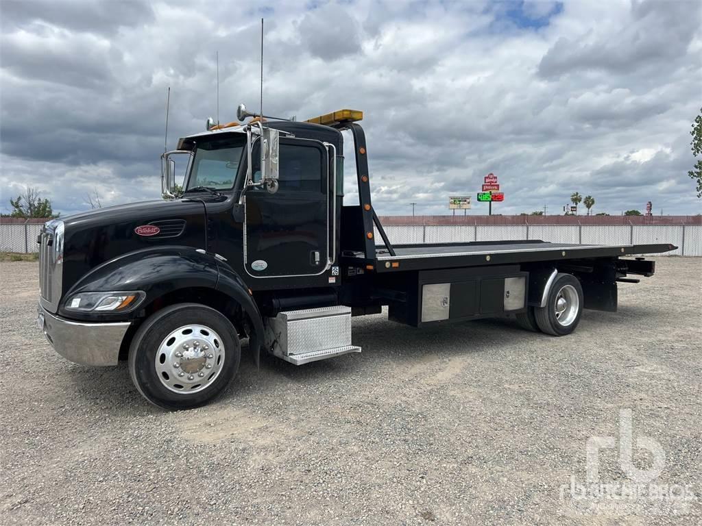 Peterbilt 330 Recovery vehicles