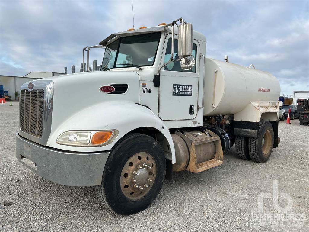 Peterbilt 337 Water bowser