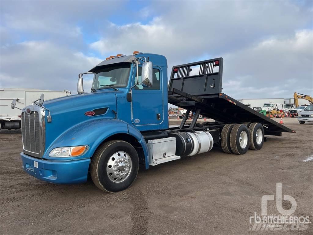 Peterbilt 384 Recovery vehicles