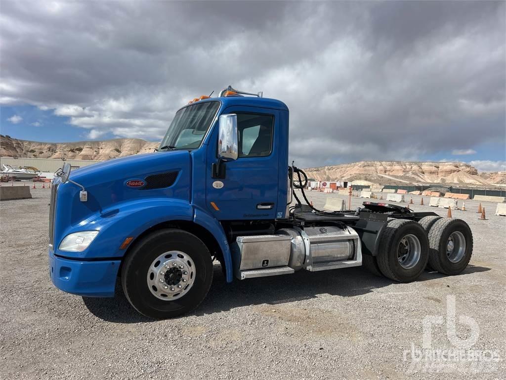 Peterbilt 579 Prime Movers
