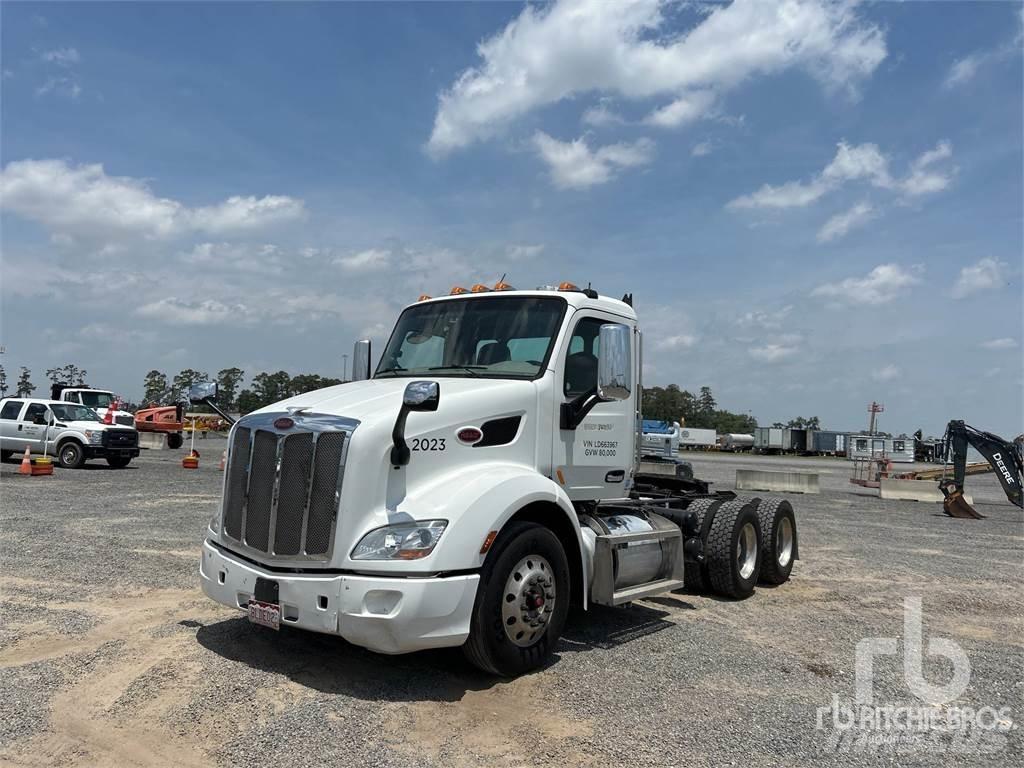 Peterbilt 579 Prime Movers