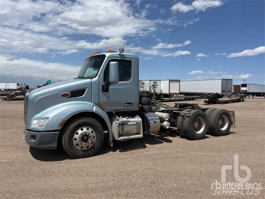 Peterbilt 579 Prime Movers