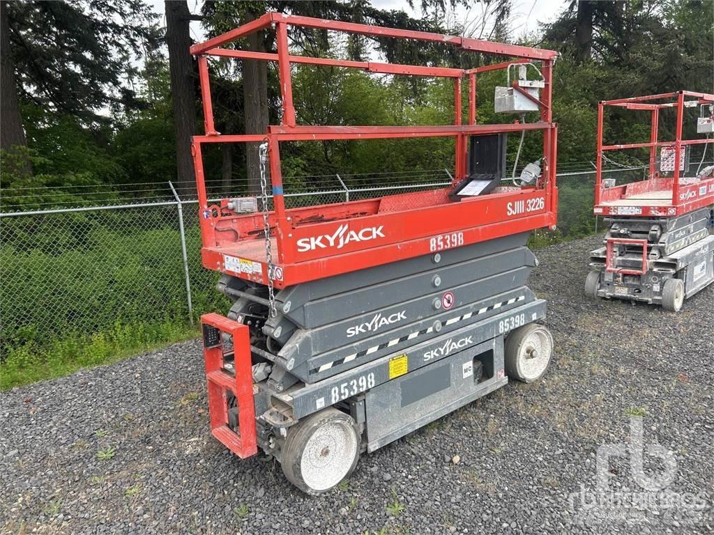 SkyJack SJ3226 Scissor lifts