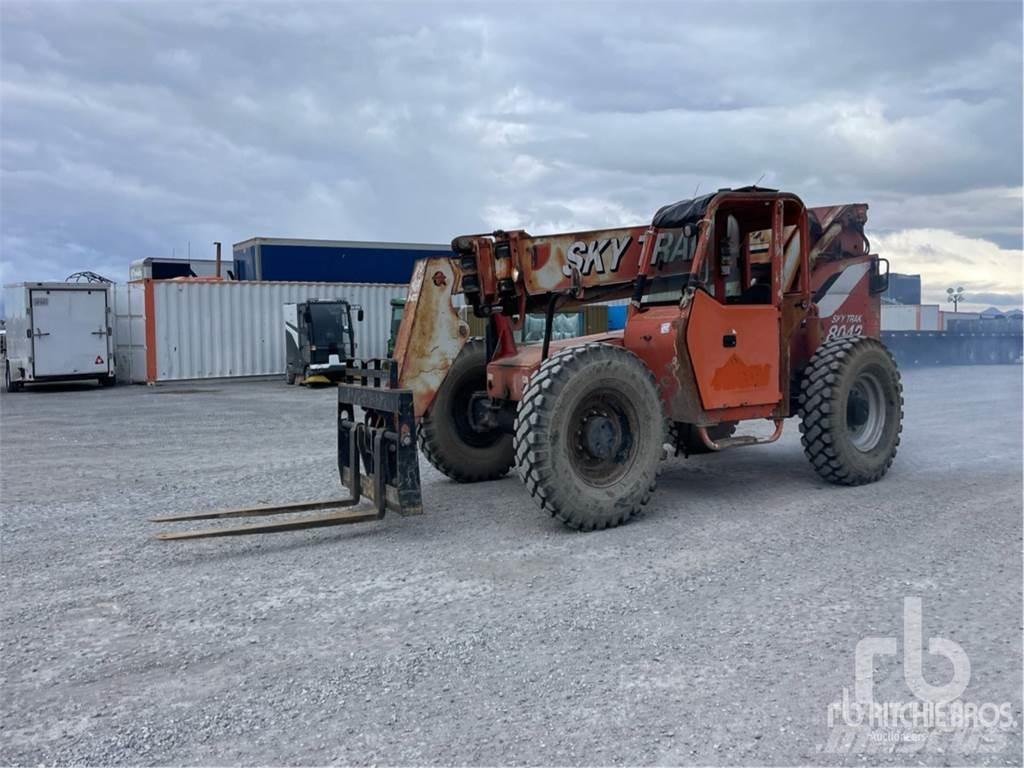 SkyTrak 10054 Telescopic handlers
