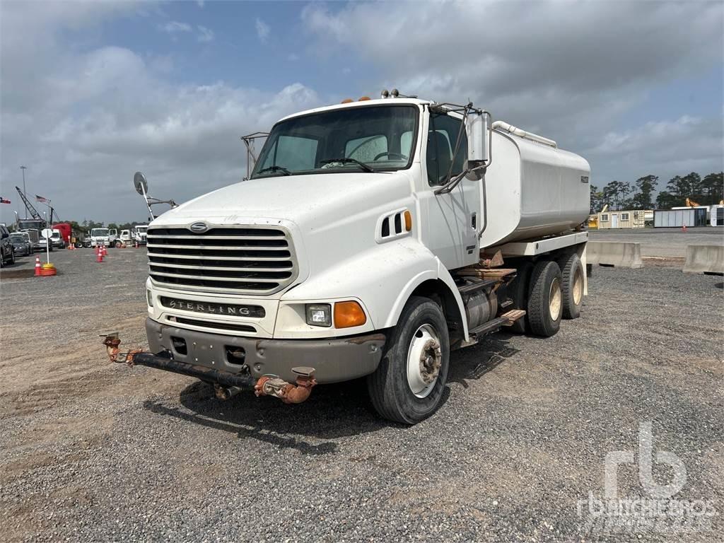 Sterling L9500 Water bowser