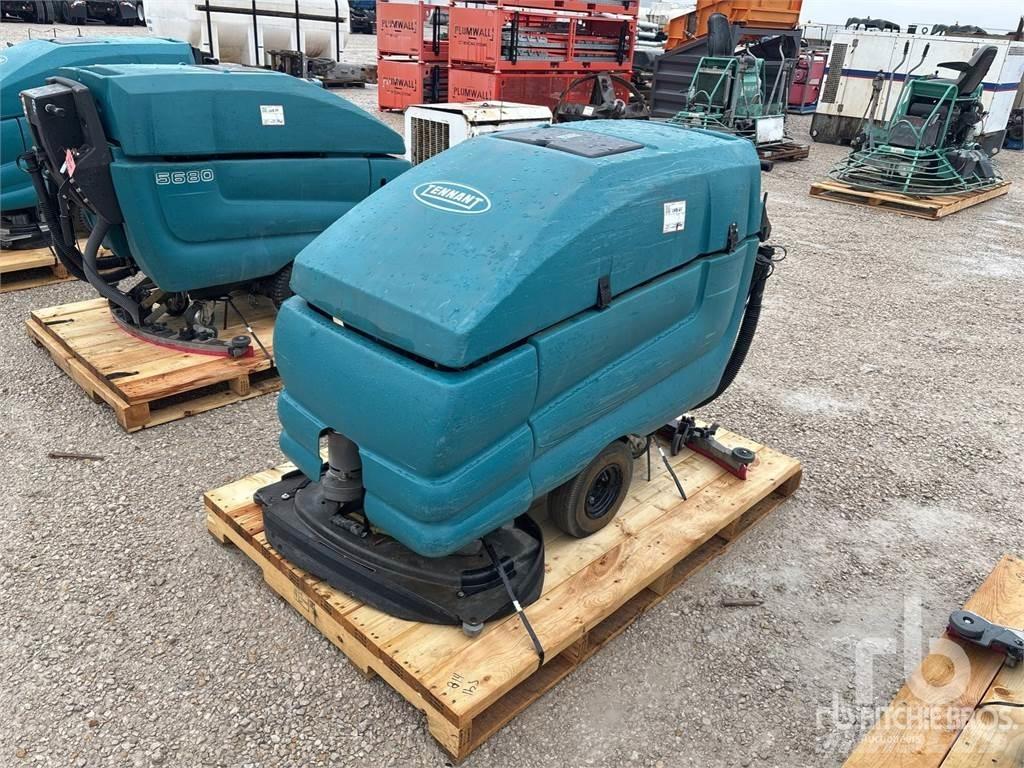 Tennant 5680 Sweepers